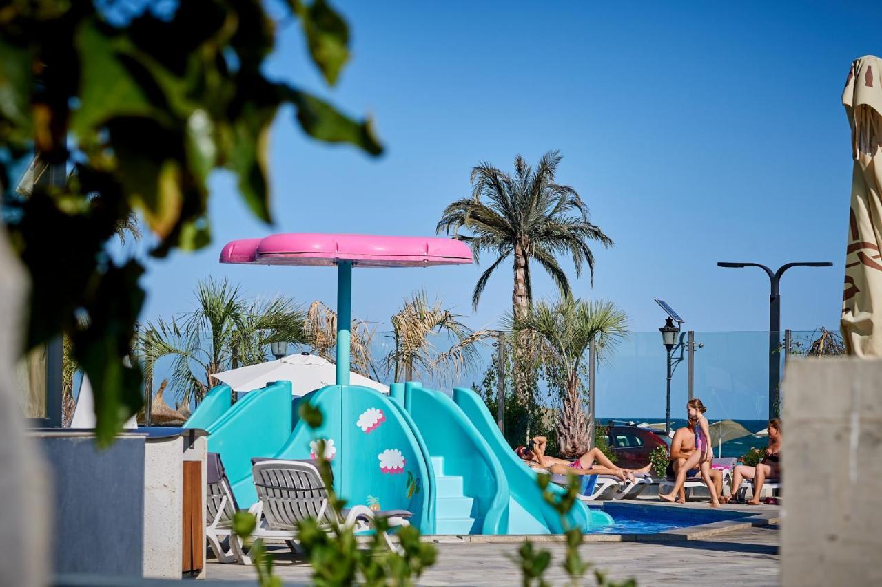 Sunrise King Studio Spa N Pool Beach Resort Năvodari Eksteriør bilde